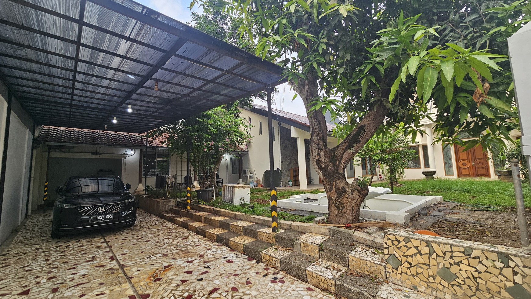 Bintaro rengas jalan perkutut 2 ciputat tangerang selatan rumah mewah strategis siap huni