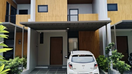 Dijual Rumah 2 lantai Full Furnished di O8, Grand Wisata, Bekasi