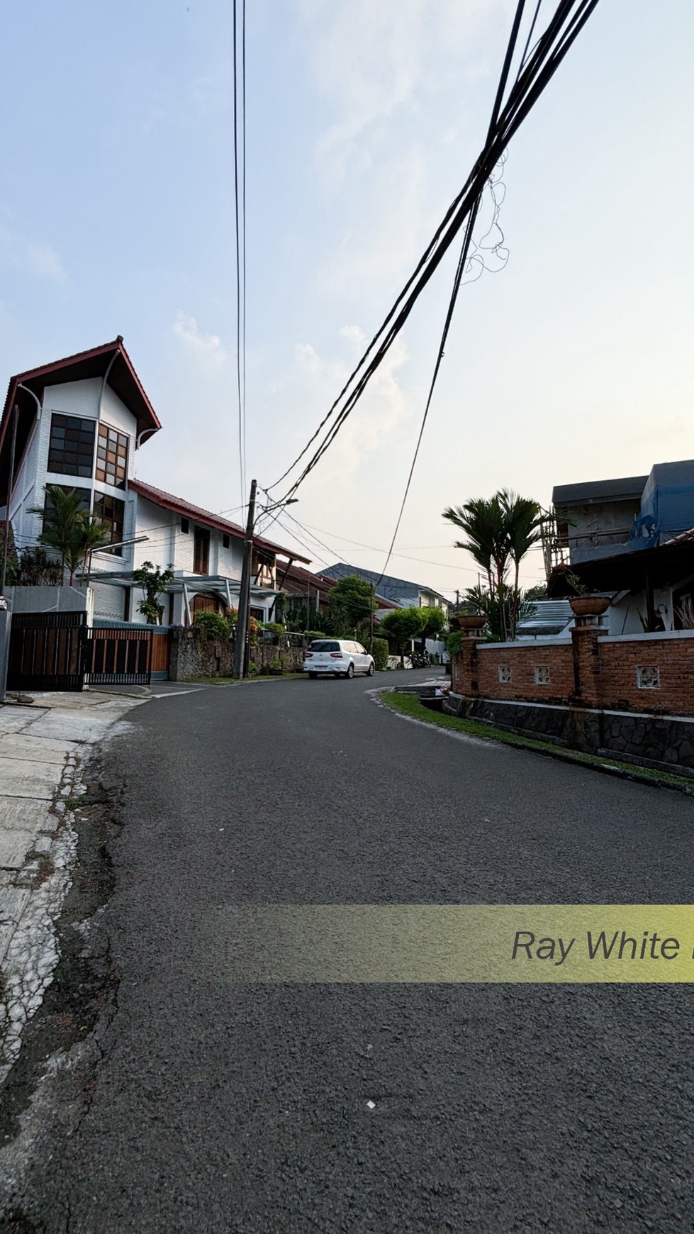 RUMAH BARU RENOVASI BRAND NEW HOUSE BINTARO JAYA SEKTOR 1, JAKARTA SELATAN