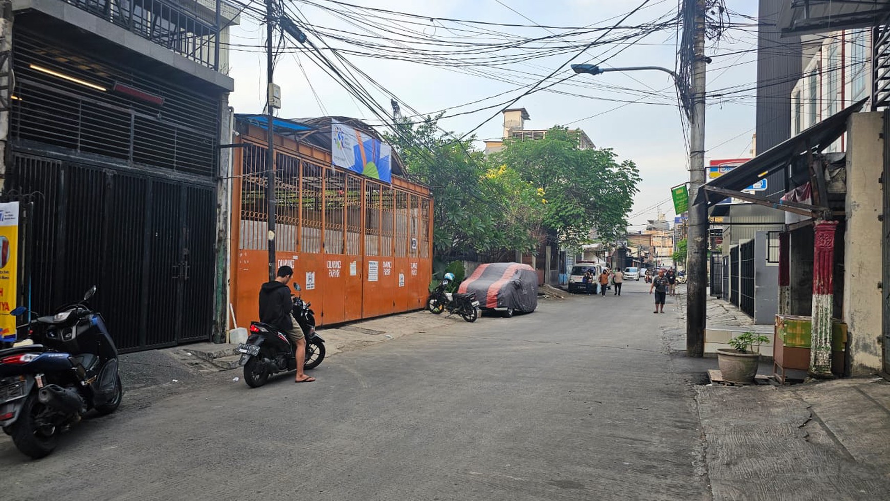 Ruko bagus 4.5 lantai di ketapang utara, Gajahmada - Jakarta barat