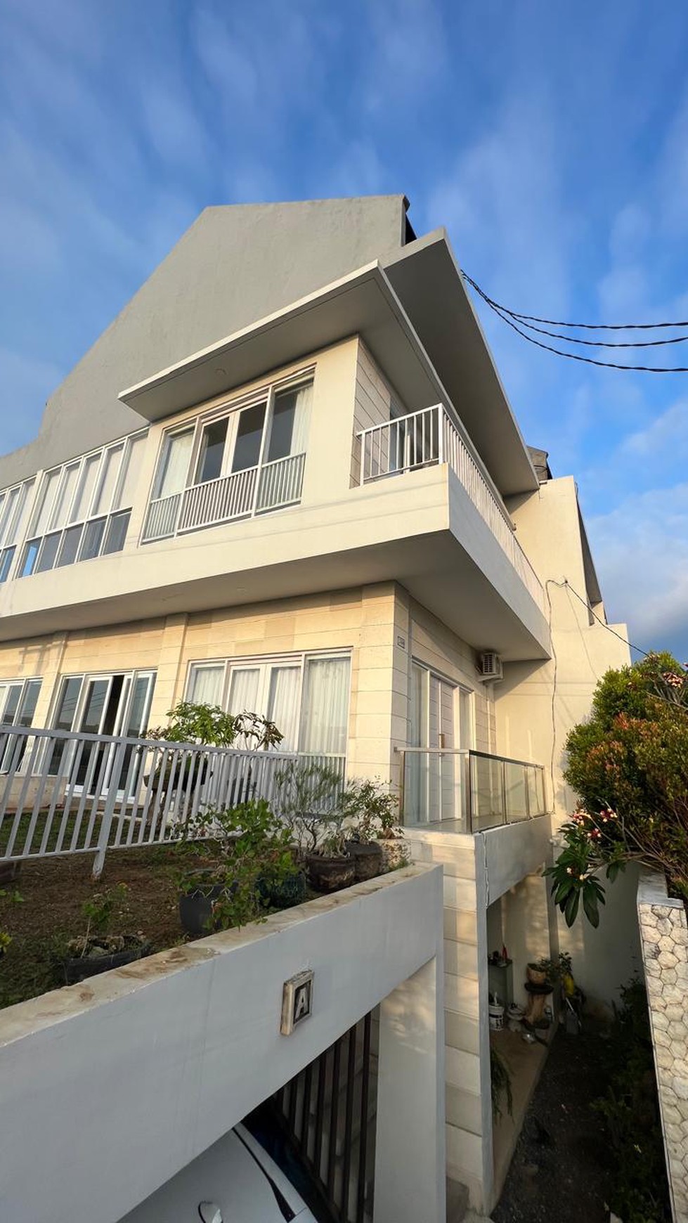 Rumah Hitung Tanah Area Cipete