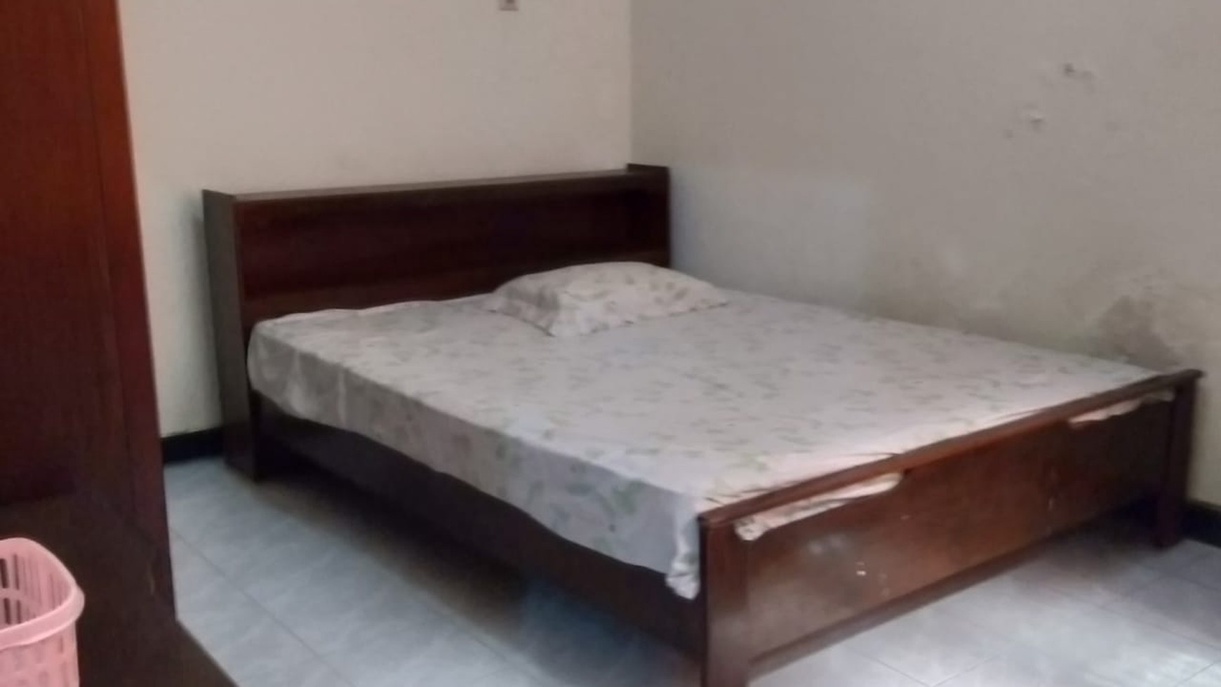 Dijual Rumah Darmo Permai Utara Surabaya Barat SPESIAL 7 Kamar Tidur - Pintu Kusen Full Kayu Jati 