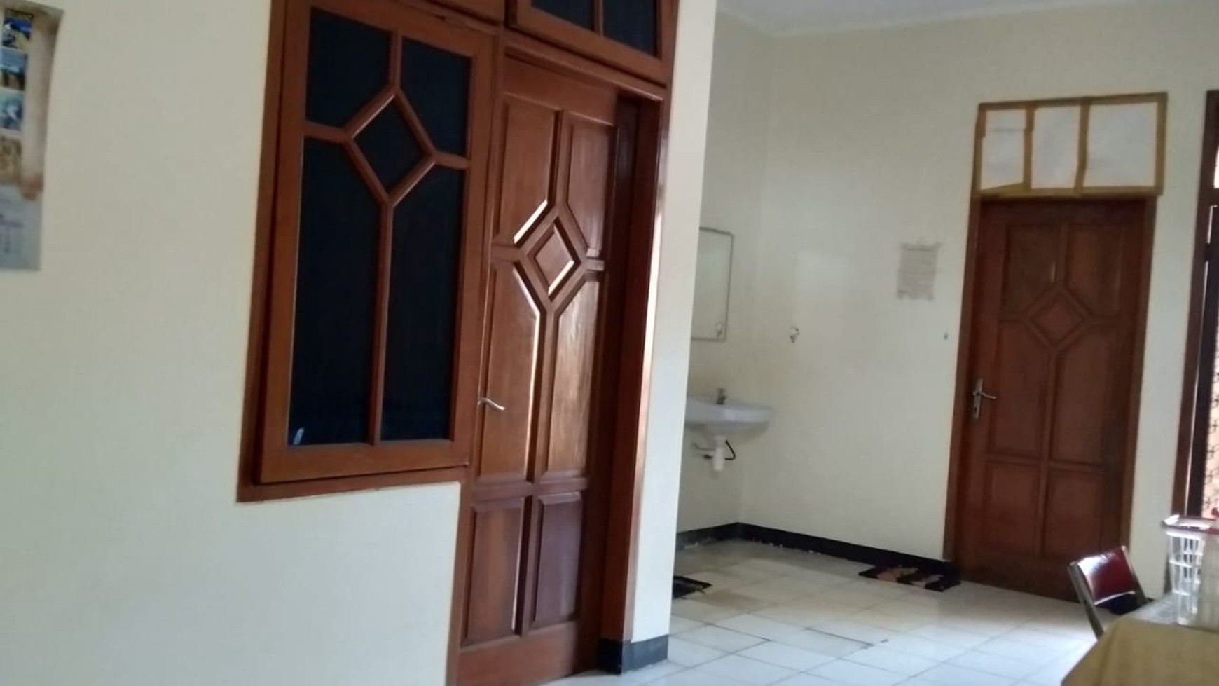 Dijual Rumah Darmo Permai Utara Surabaya Barat SPESIAL 7 Kamar Tidur - Pintu Kusen Full Kayu Jati 