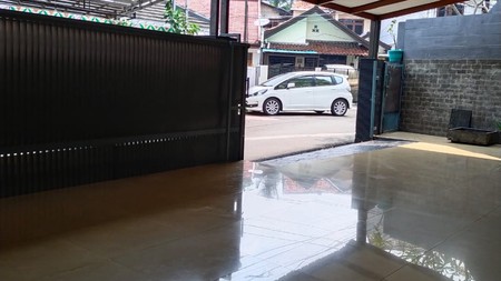 Dijual Rumah Asri Nyaman Cocok Buat Kost di kebayoran  Dekat MRT blok A 