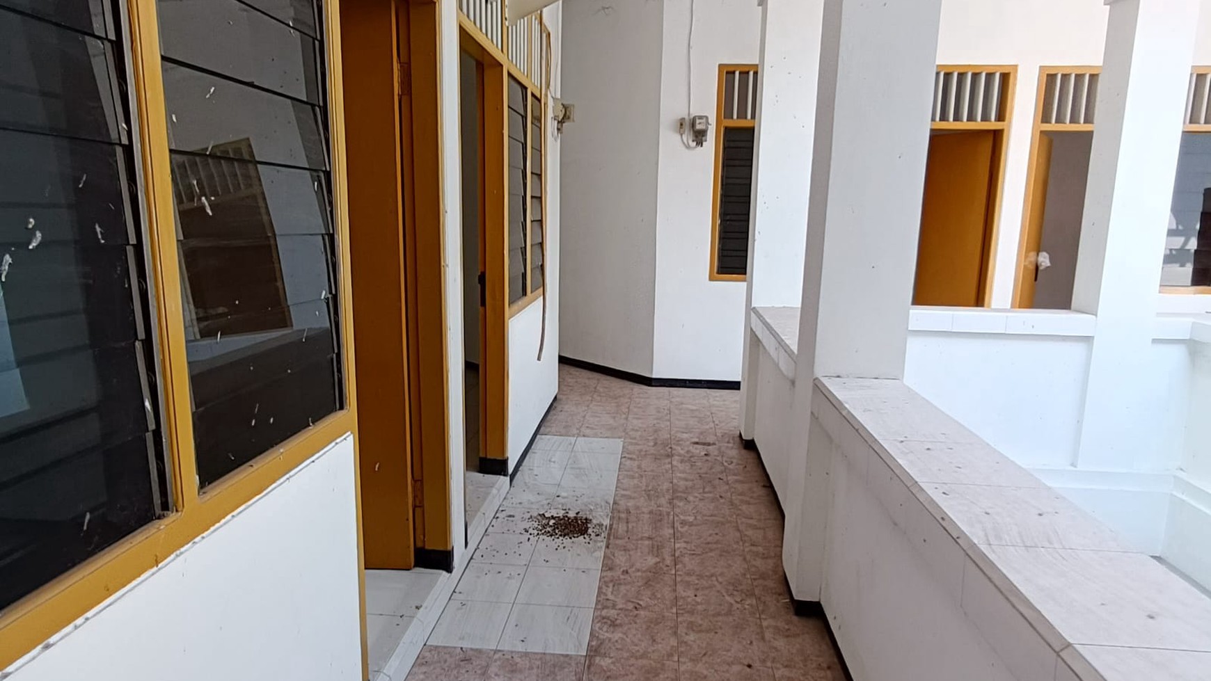 Rumah Kos Siwalankerto Permai Wonocolo Surabaya Dengan 17 Kamar Dan Kamar Mandi 8 Sangat Strategis Didekat Universitas Petra 