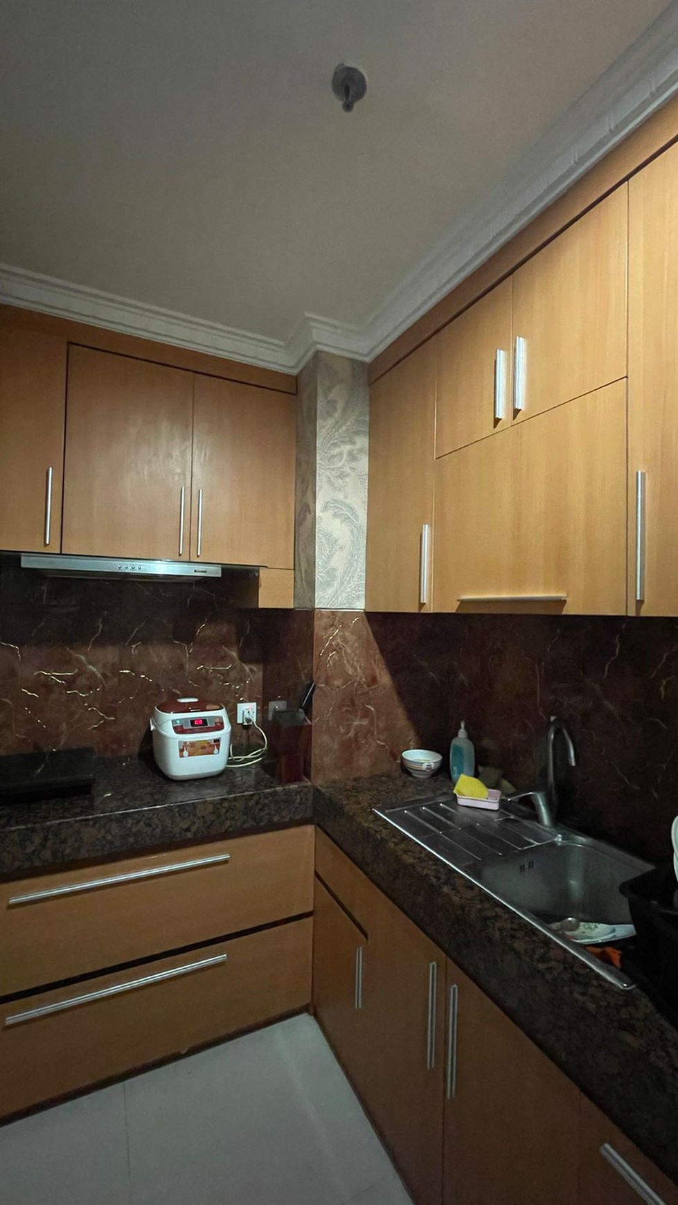 11. Dijual / Disewa Apartemen Trilium Surabaya