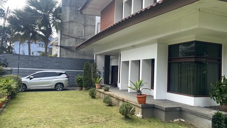 jual Rumah mewah di Bandung Utara/ Jl Budi Asih 5, 3 menit dr BCA, 5 menit dr supermarket, 7 menit dr gereja 