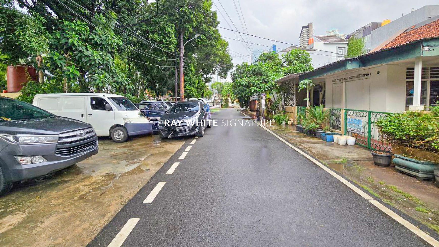 Dijual Rumah Klasik Danau Bratan Bendungan Hilir 1 Lantai Lokasi Strategis Hook 