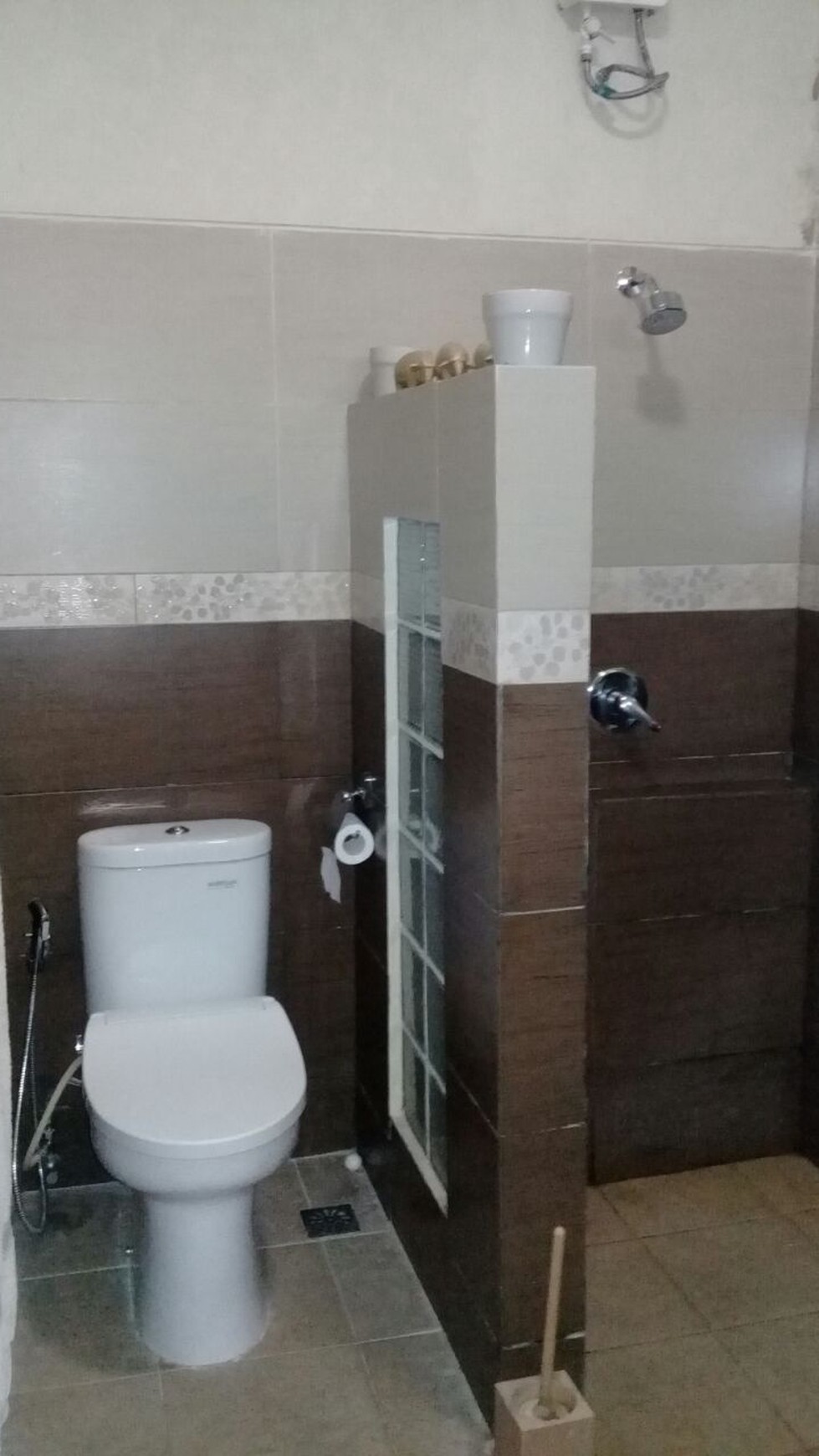 Rumah Siap Huni, Halaman Luas dan Hunian Nyaman @Bintaro Sektor 2.