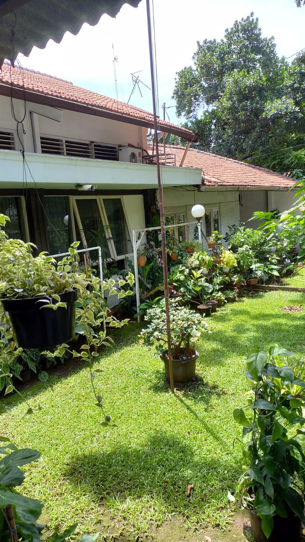 Rumah dijual di Kebayoraan Baru commersial