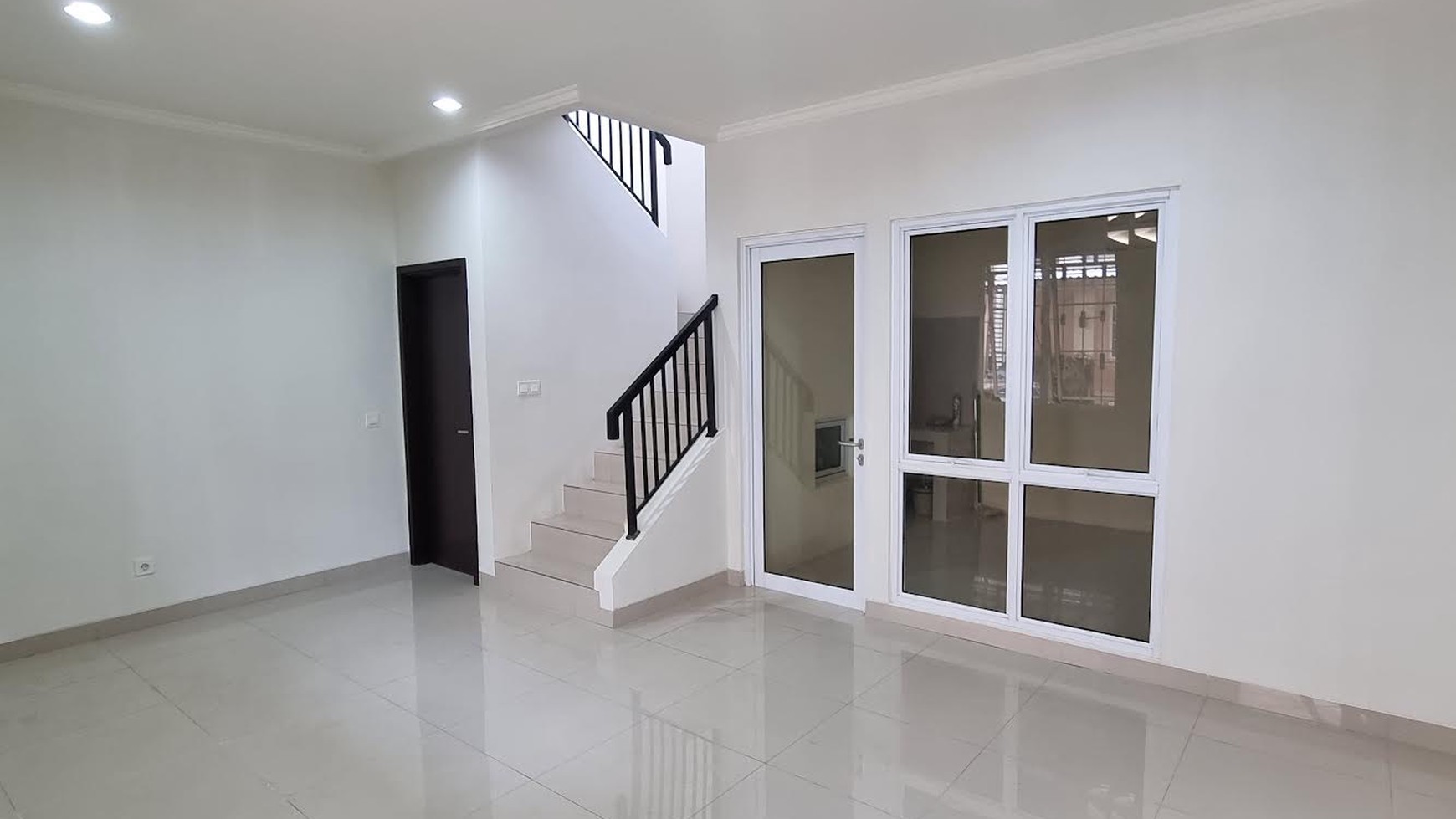 Rumah Sewa 2 Lantai di Nusaloka Nusa Loka BSD City