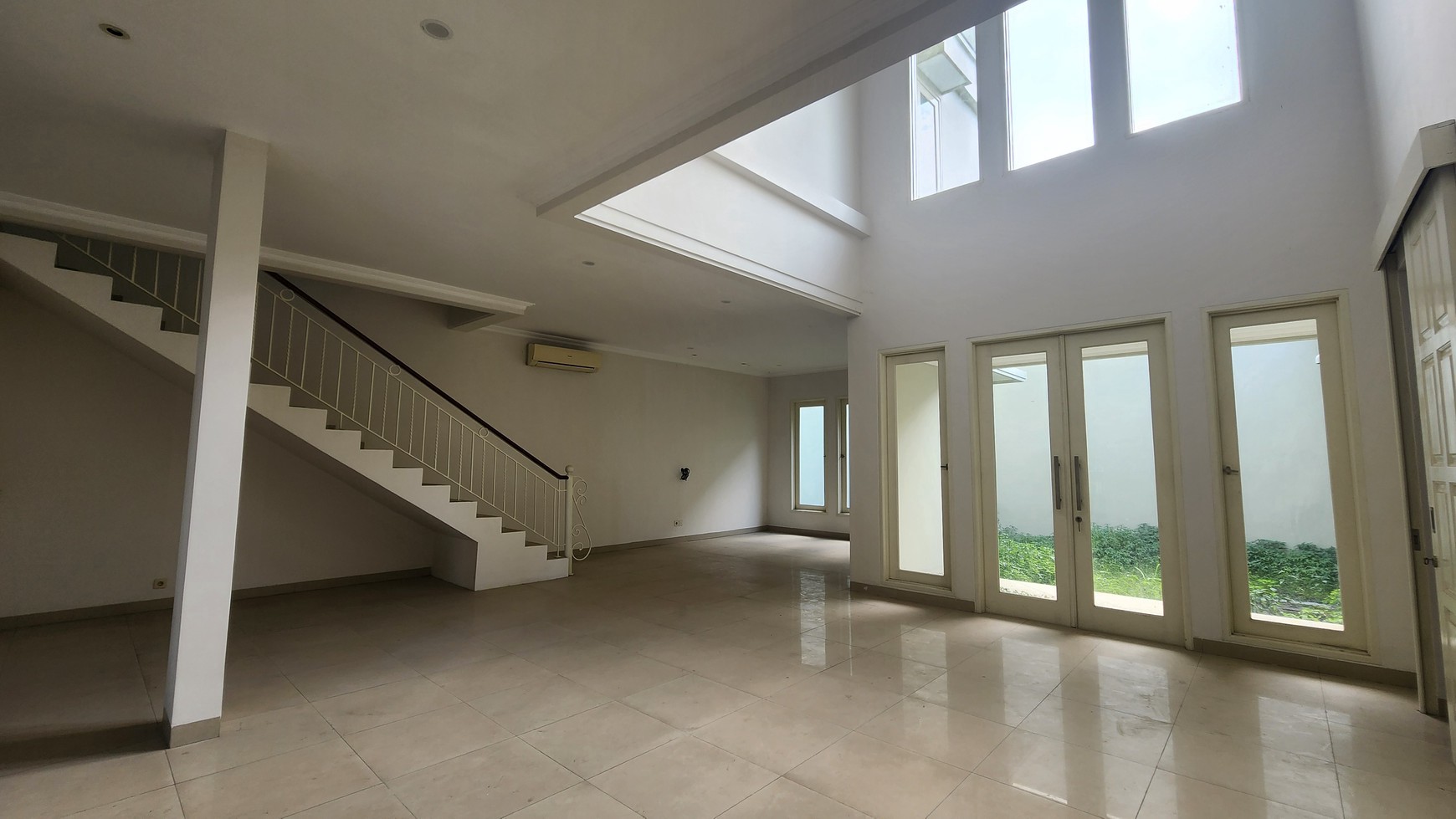 Rumah Dijual Villa Galaxy