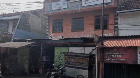 STRATEGIS! Ruko 3 Lantai di Cigadung Sayap Dago, Bandung!