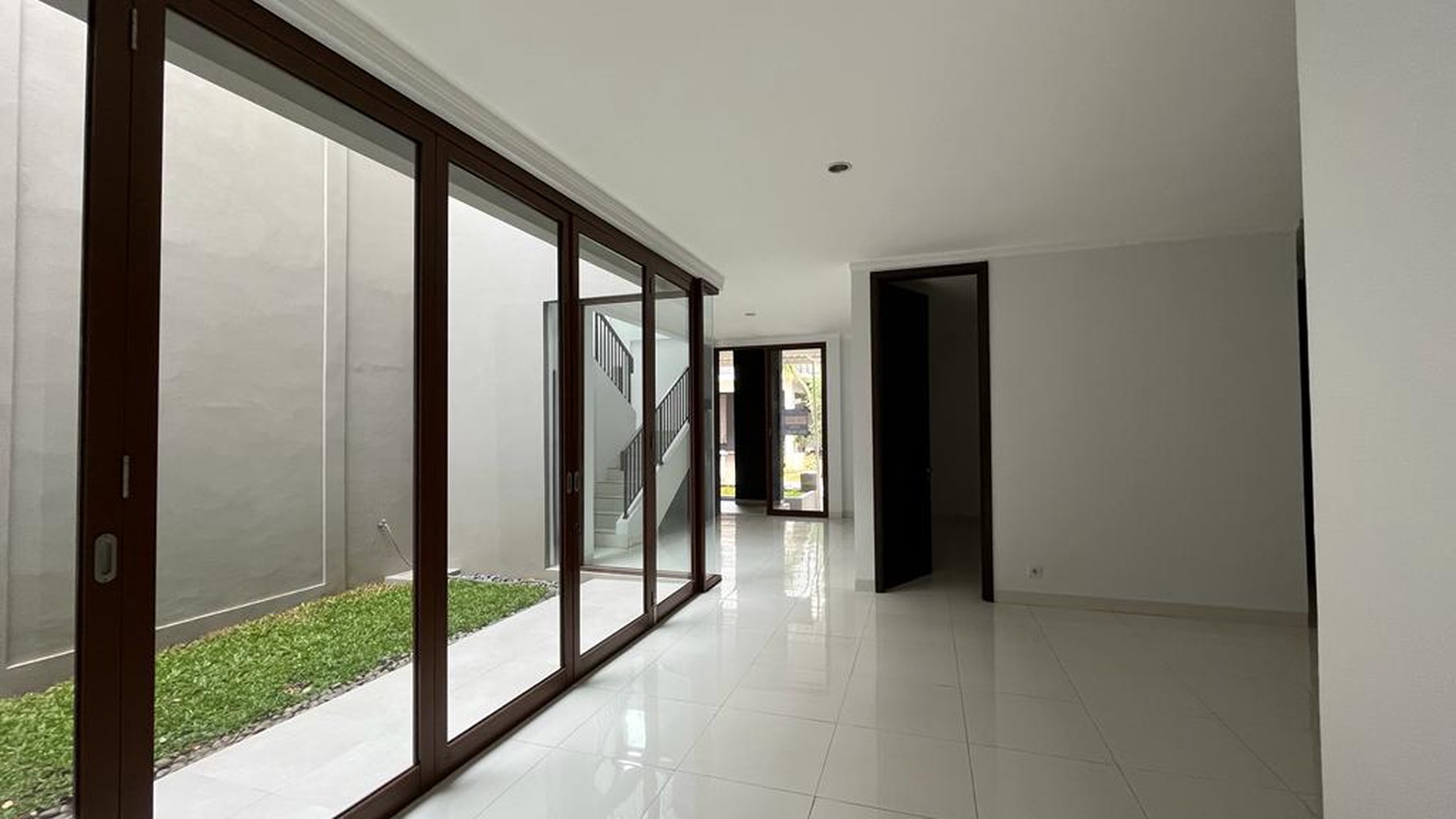 Rumah Bagus Siap Huni di Discovery Lumina, Bintaro Jaya Sektor 9 Tangerang Selatan