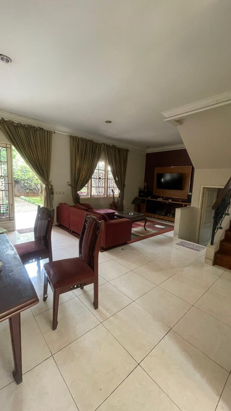 Rumah Hitung Tanah Area Cipete