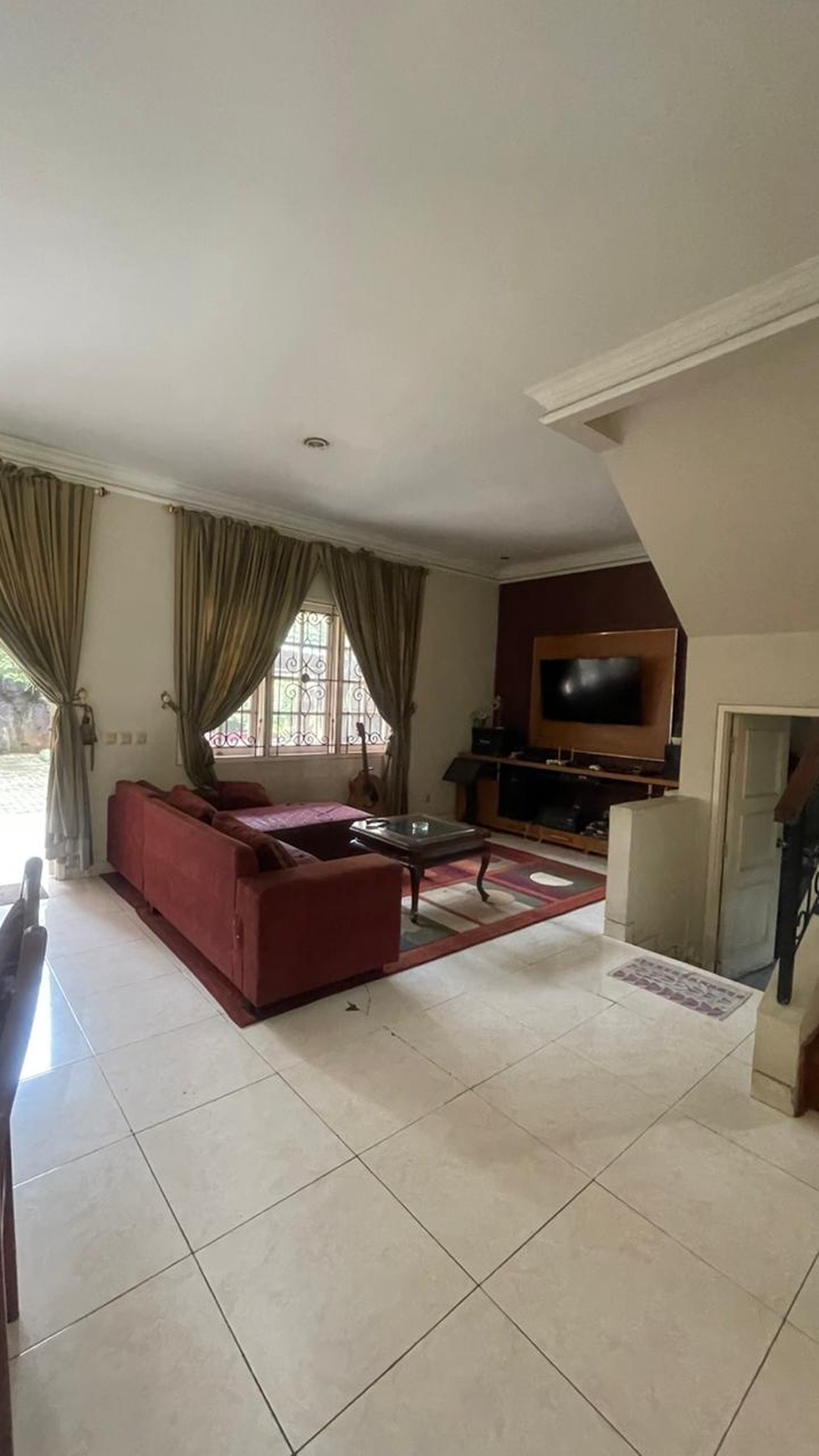 Rumah Hitung Tanah Area Cipete