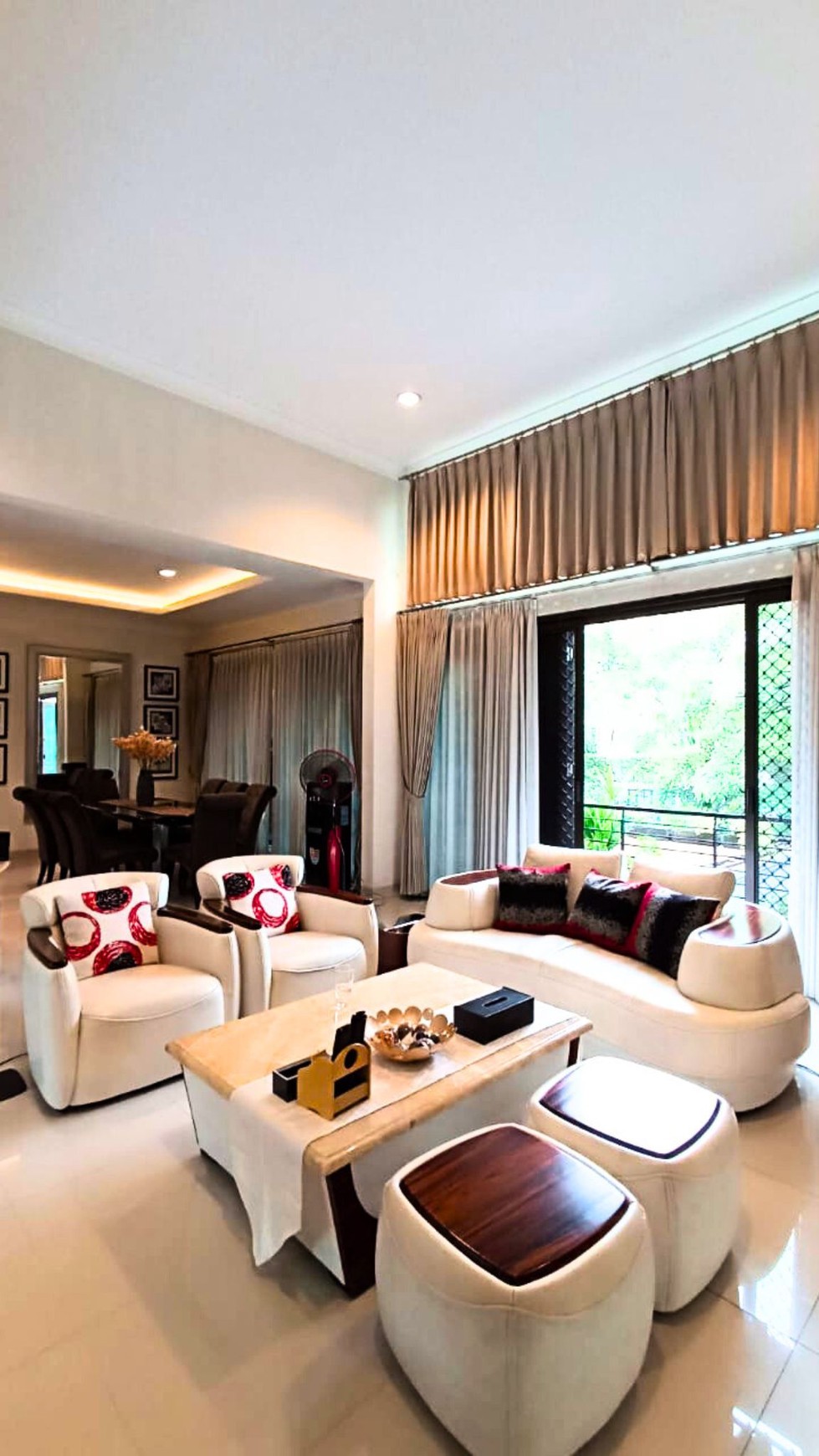 Rumah Hitung Tanah Area Cipete