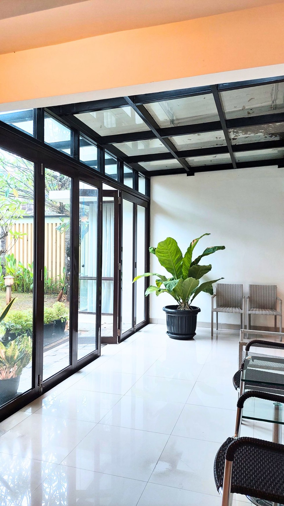 Rumah Hitung Tanah Area Cipete