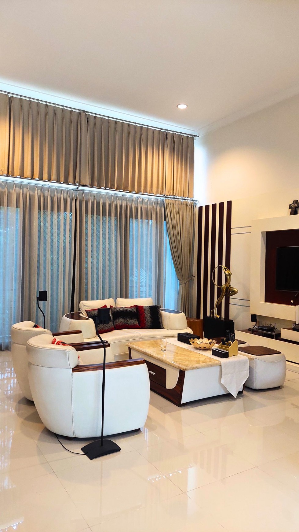 Rumah Hitung Tanah Area Cipete