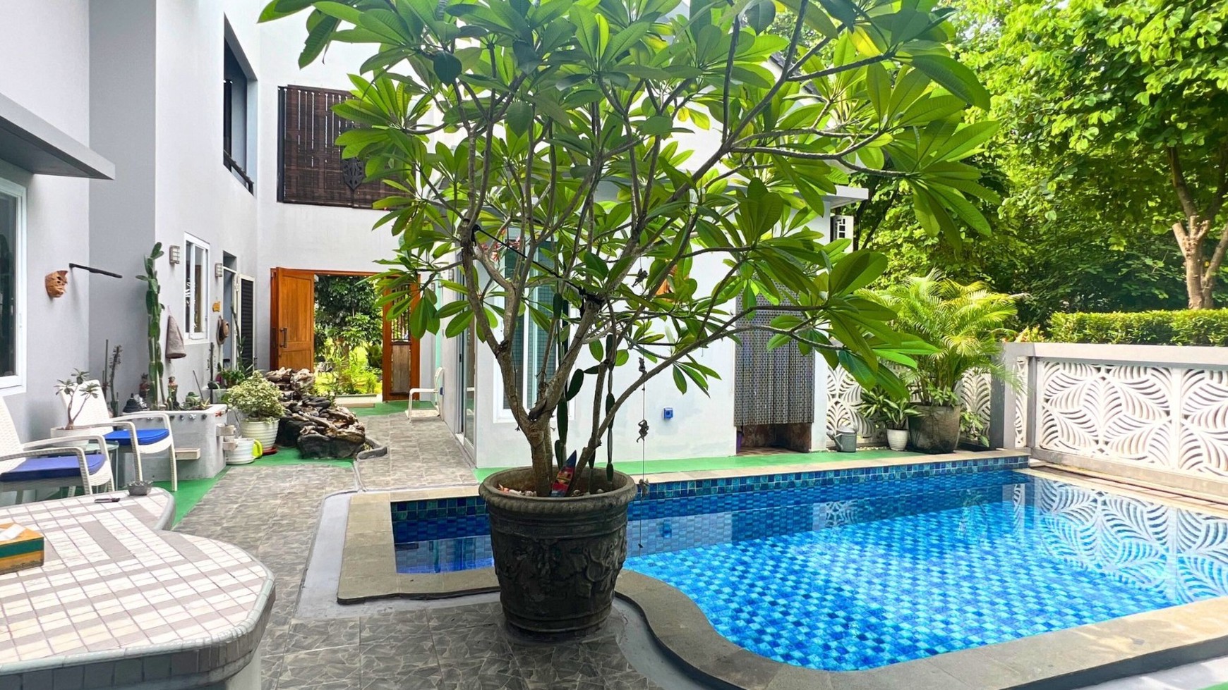 Rumah Hitung Tanah Area Cipete