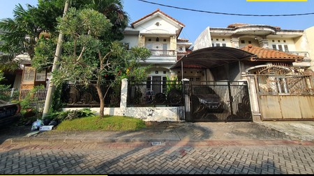 Dijual Rumah Dian Istana Wiyung Surabaya Barat Cluster Taman Ratu Bonus SEMI Furnished STRATEGIS dekat Graha Family, Citraland , Pakuwon Mall