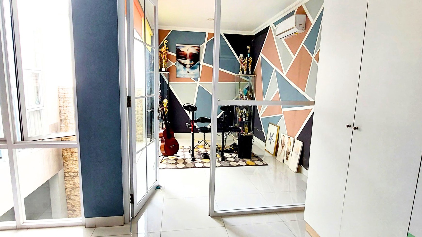 Rumah Minimalis Modern di The Icon Bsd