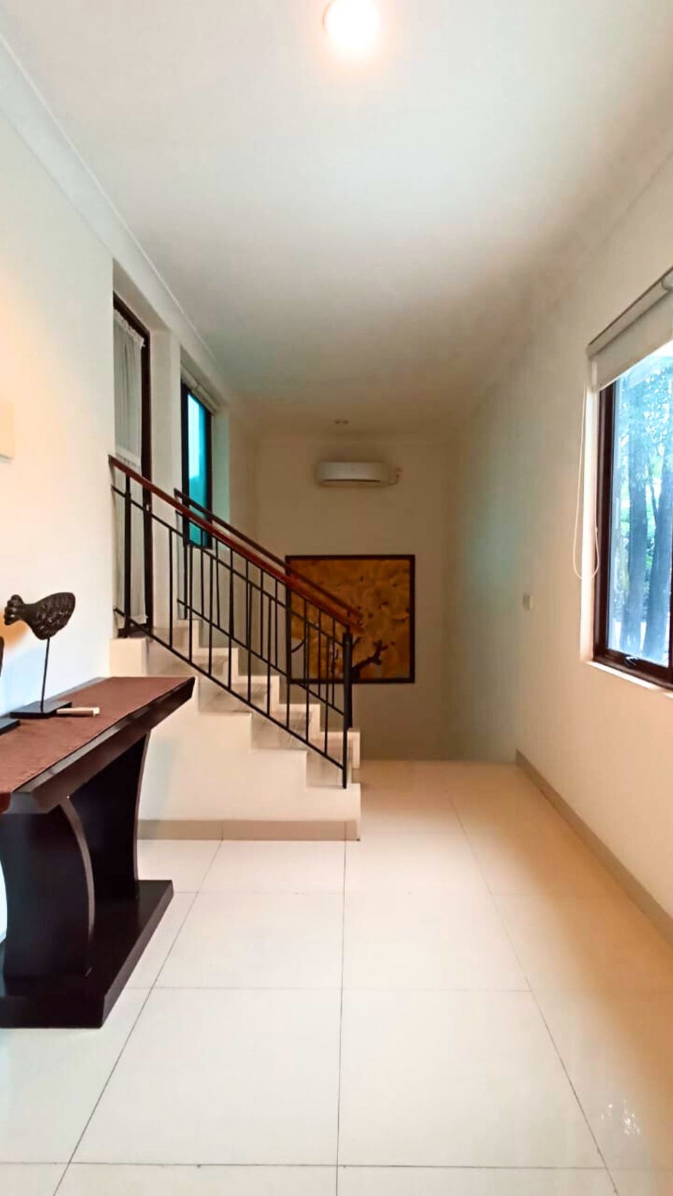 Rumah Greencove Dengan View Danau Kondisi Furnished