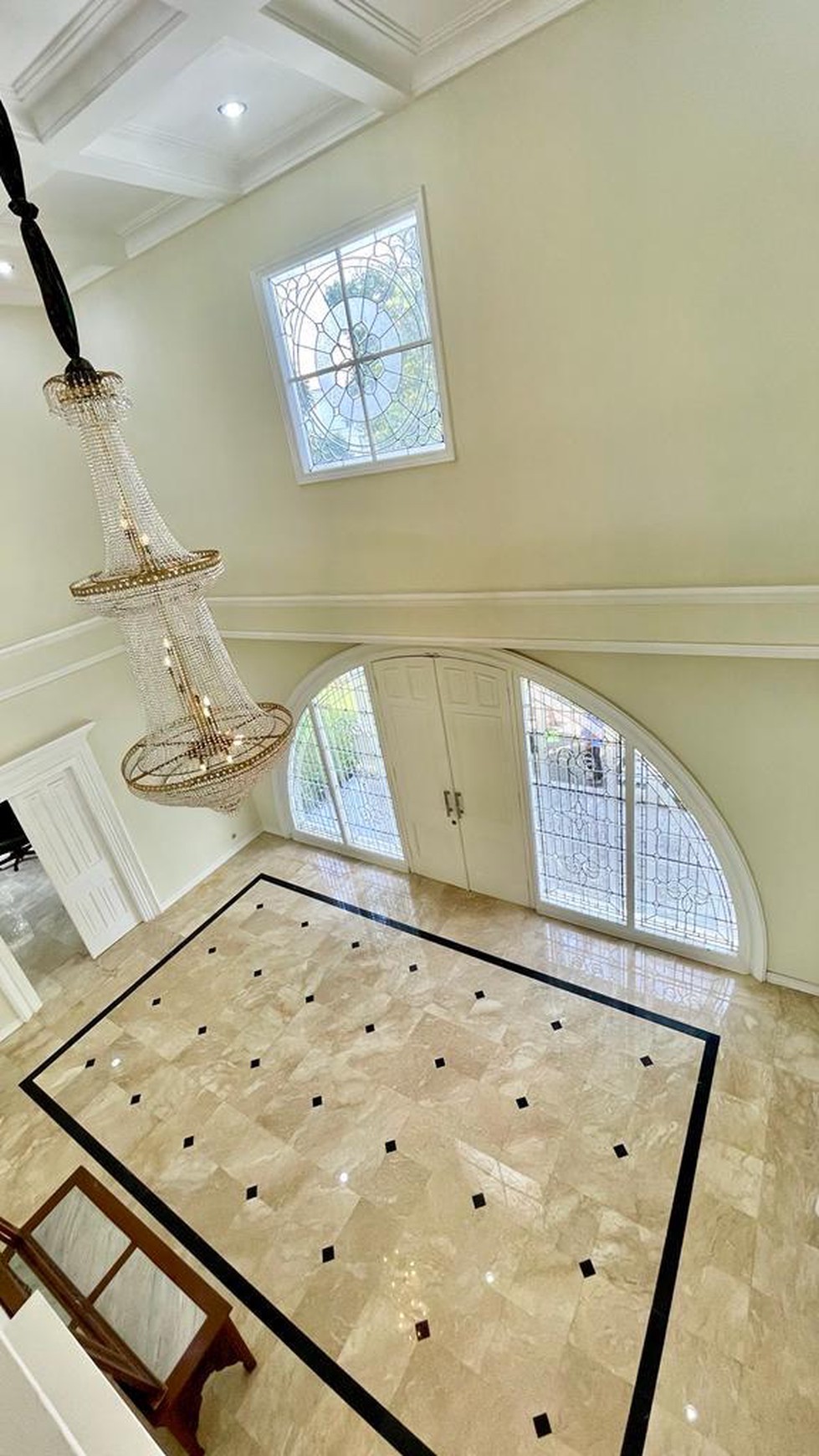 Rumah Mewah Siap Huni Asri di Jl. Kartika Utama, Pondok Indah, Jakarta Selatan