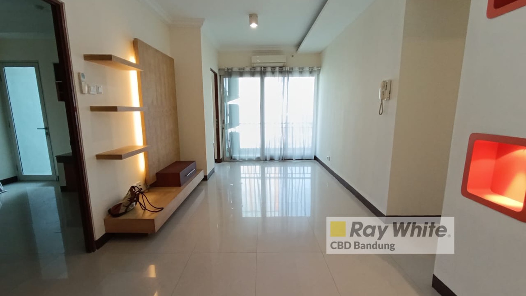 DIBAWAH NJOP! 4 BR SEMI FURNISHED APARTMENT GALERI CIUMBULEUIT TOWER 1