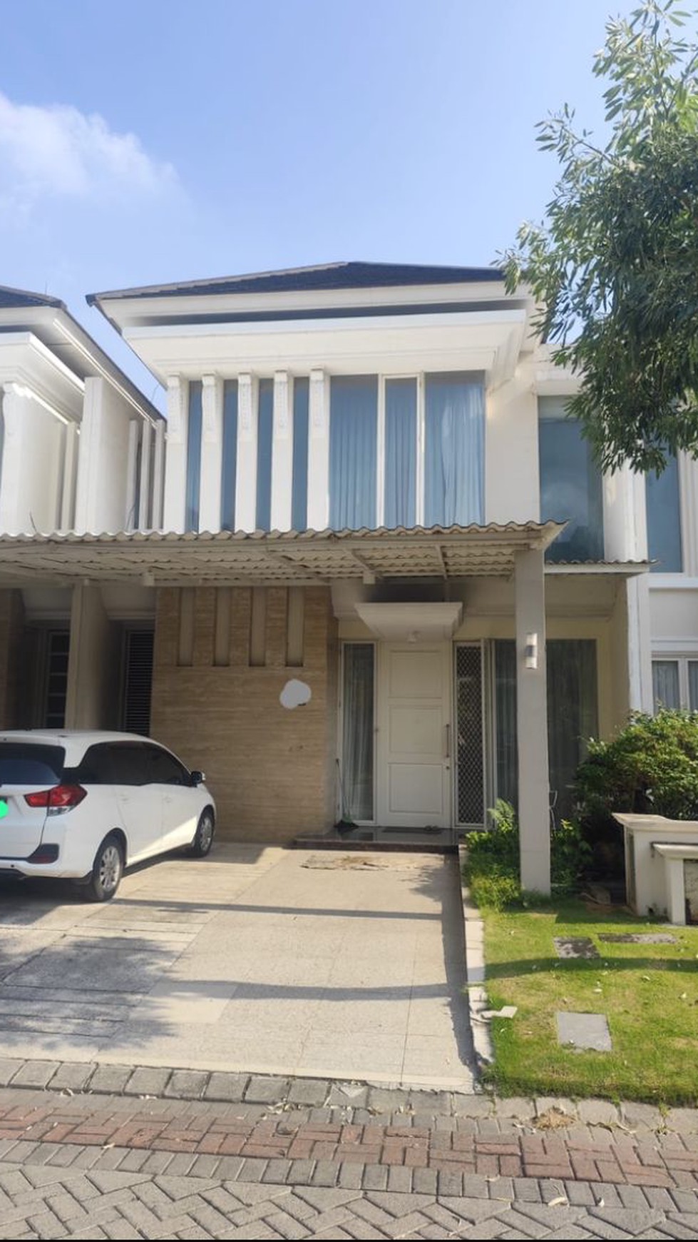 Dijual Rumah Pakuwon City Imperial Beach Surabaya Timur BONUS Semi Furnished - Dekat East Coast Mall, ITS, Unair, Galaxy Mall