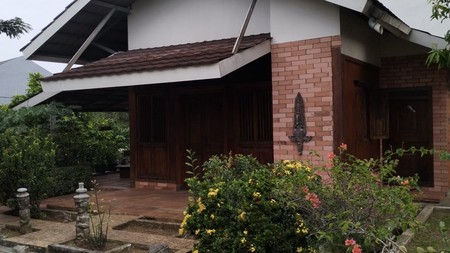 Rumah Dengan Tanah Luas di PAMULANG Tangerang Selatan