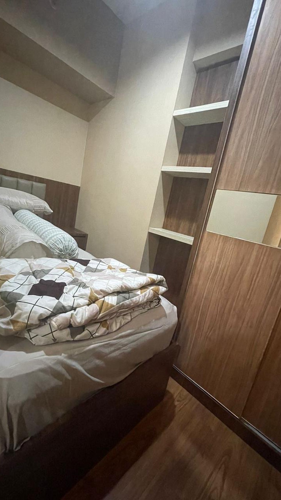 dijual murah apartemen tanglin pakuwon indah 2 bedroom