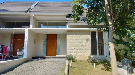 Rumah  Dijual di Northwast Park, Citraland Surabaya