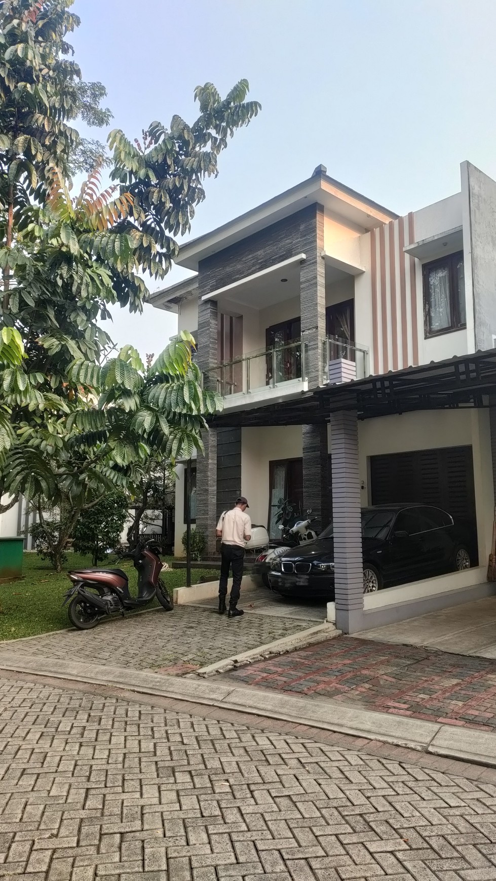 Rumah Siap Huni Cluster De Latinos