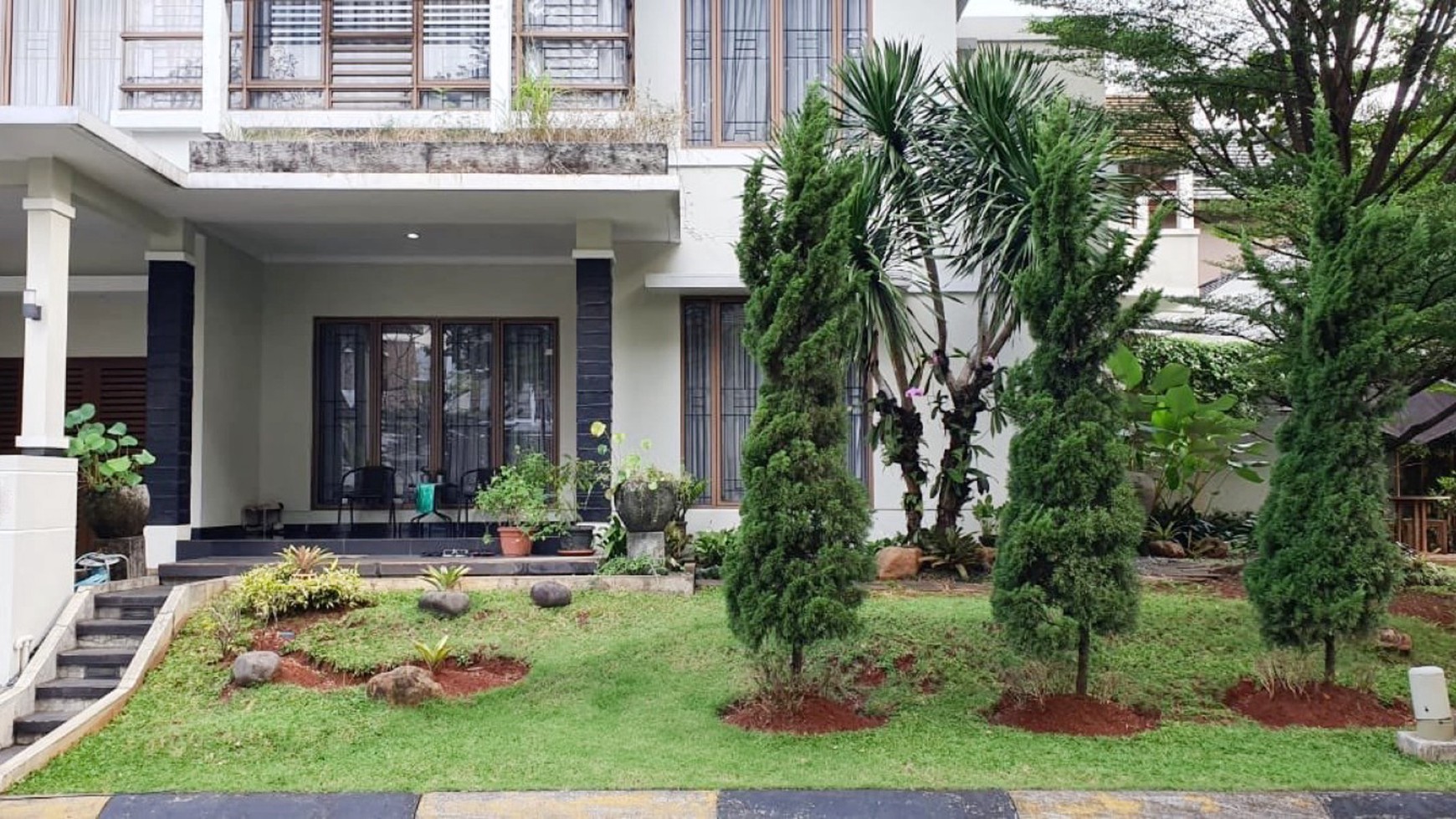 Rumah Dalam cluster di Bintaro Jaya 9