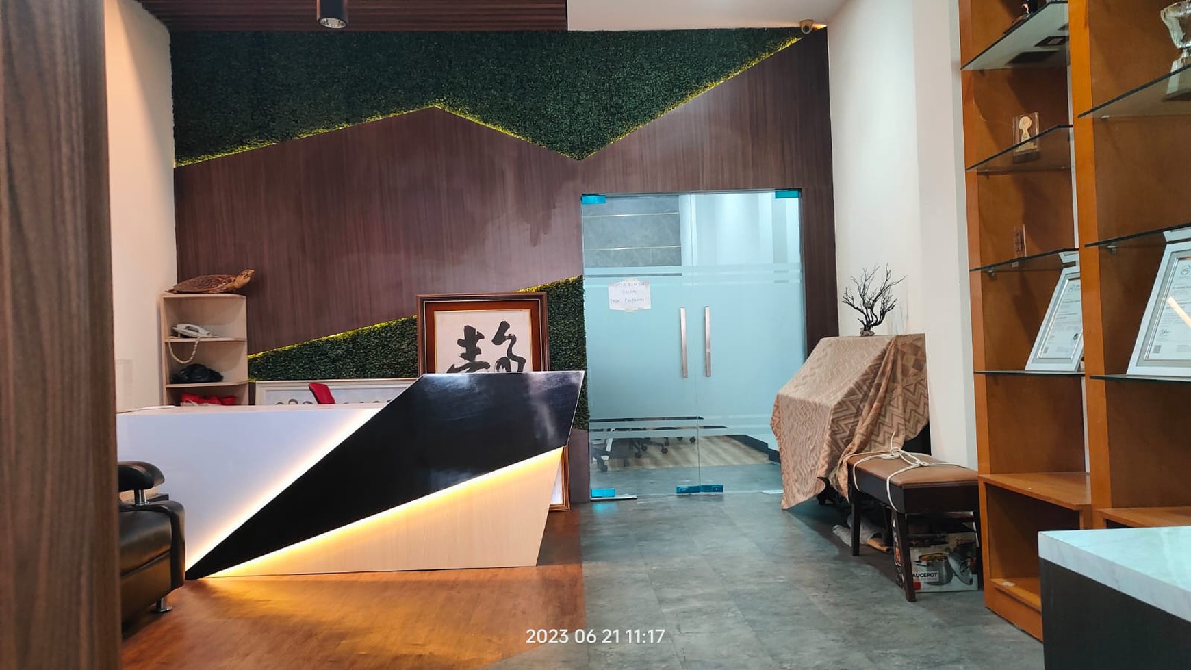 For Sale Ruko 5 Lantai Semi Furnished di Tambora Jakarta Barat