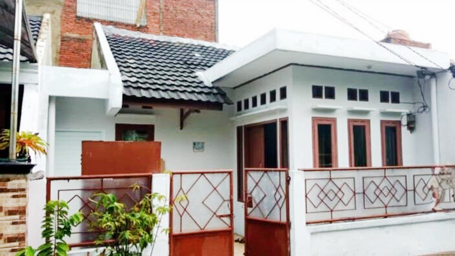 Dijual Rumah Cantik Lokasi Strategis di Binong Kab Tangerang