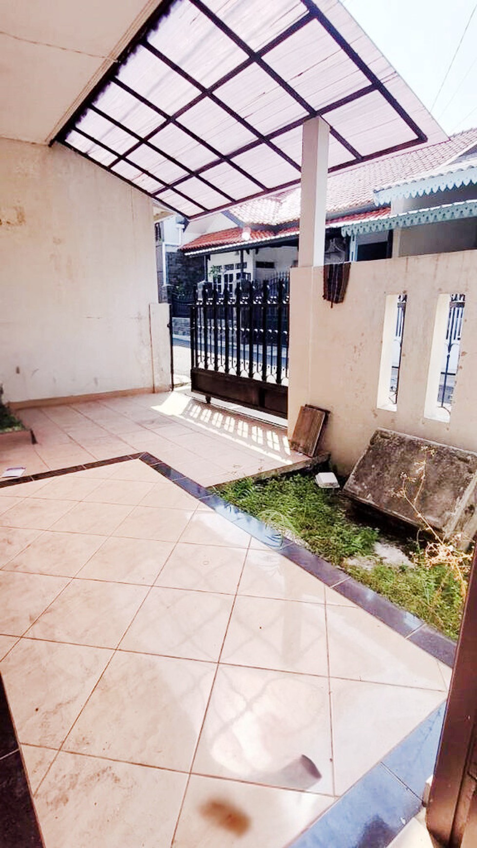 Dijual Rumah Siap Huni Lokasi Strategis di Joglo, Jakarta Barat