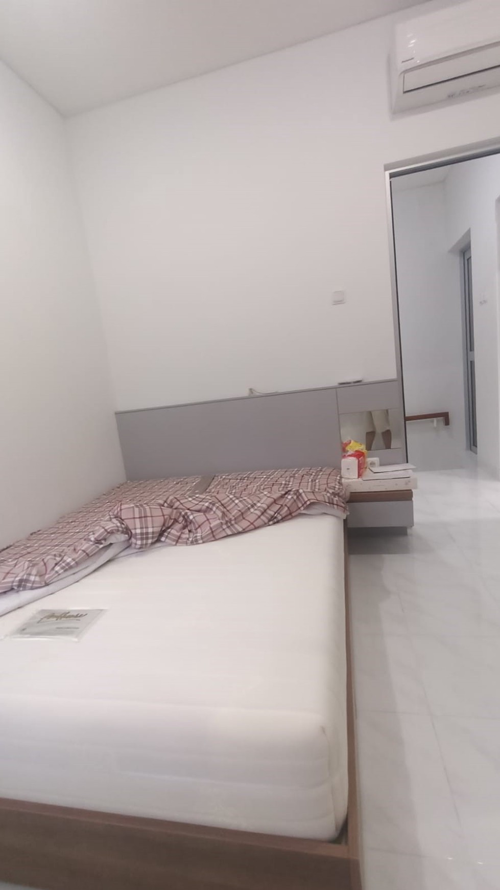 Rumah hook Full Furnished di Malibu Village 