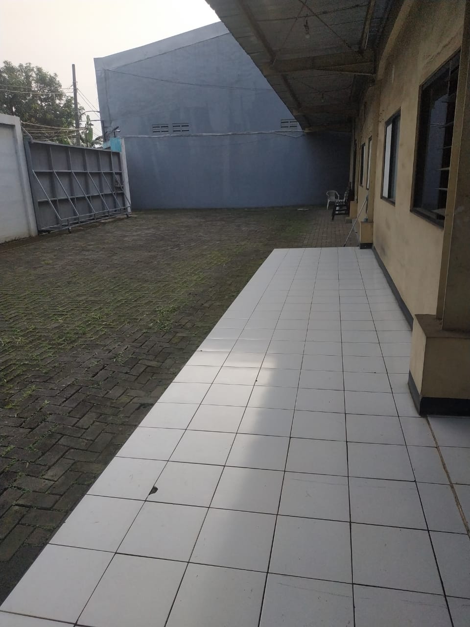 DIJUAL GEDUNG JALAN BHAYANGKARA TANGERANG SELATAN