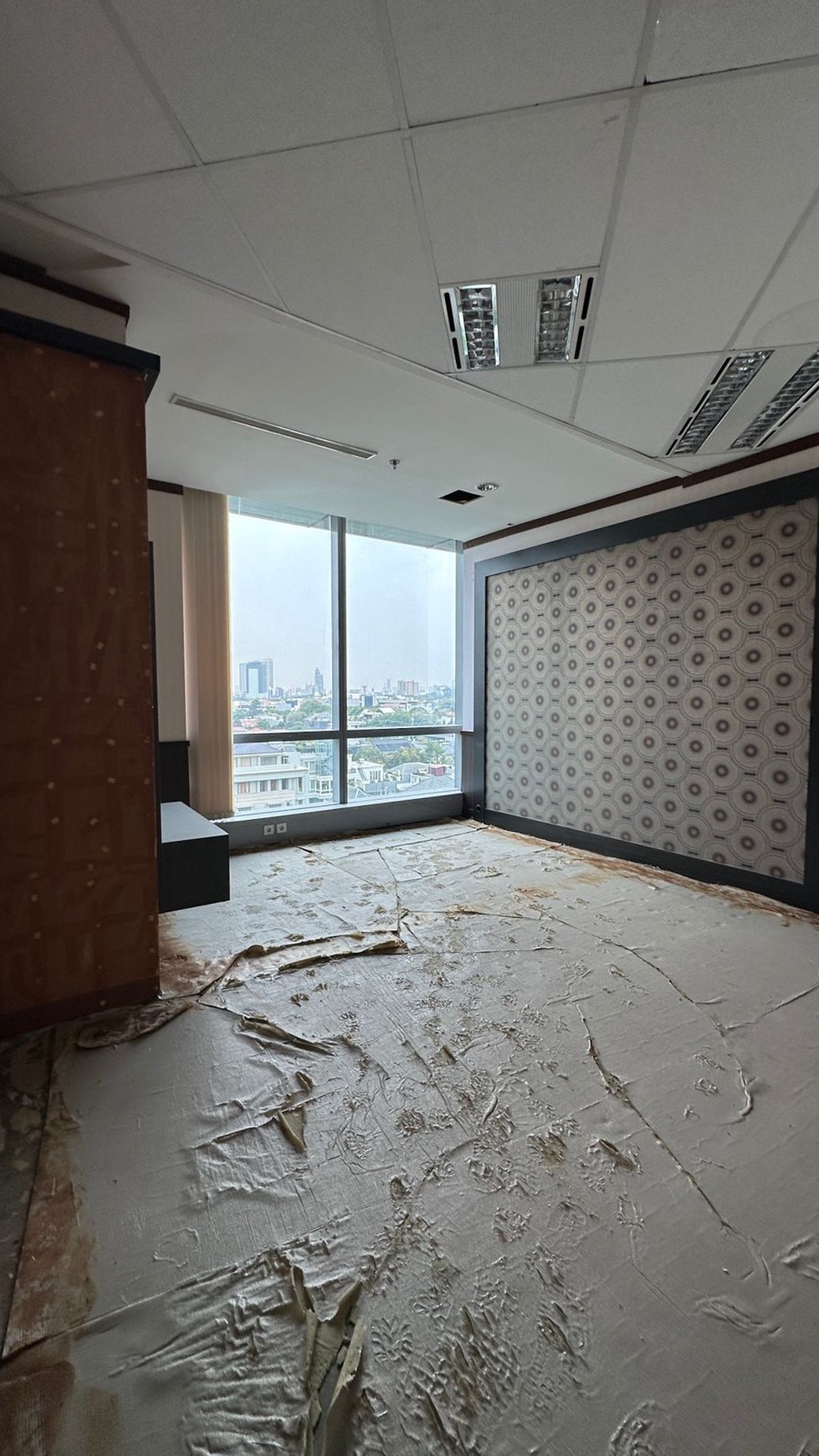 Dijual Office space di The City Tower - Thamrin - Jakarta Pusat