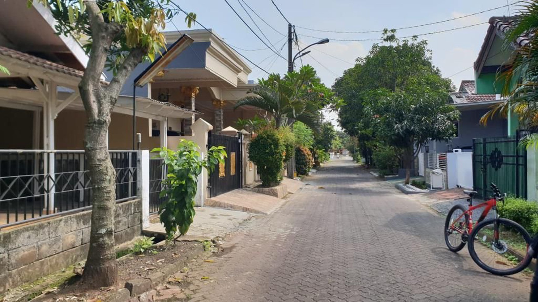 Rumah Lokasi Strategis dalam Perumahan @Pondok Aren