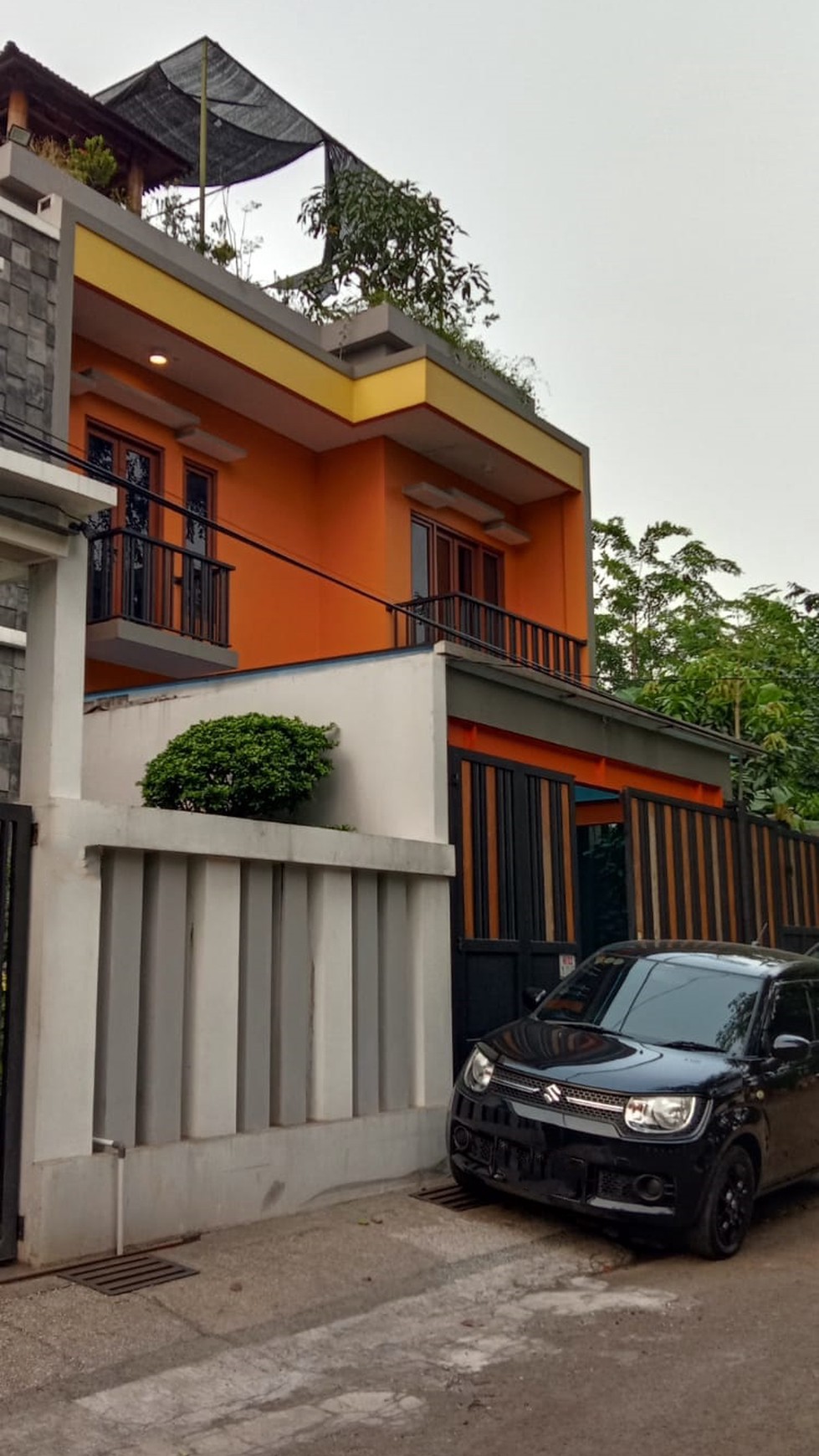 Rumah Split Level Siap Huni dan Lokasi Strategis @Ciledug