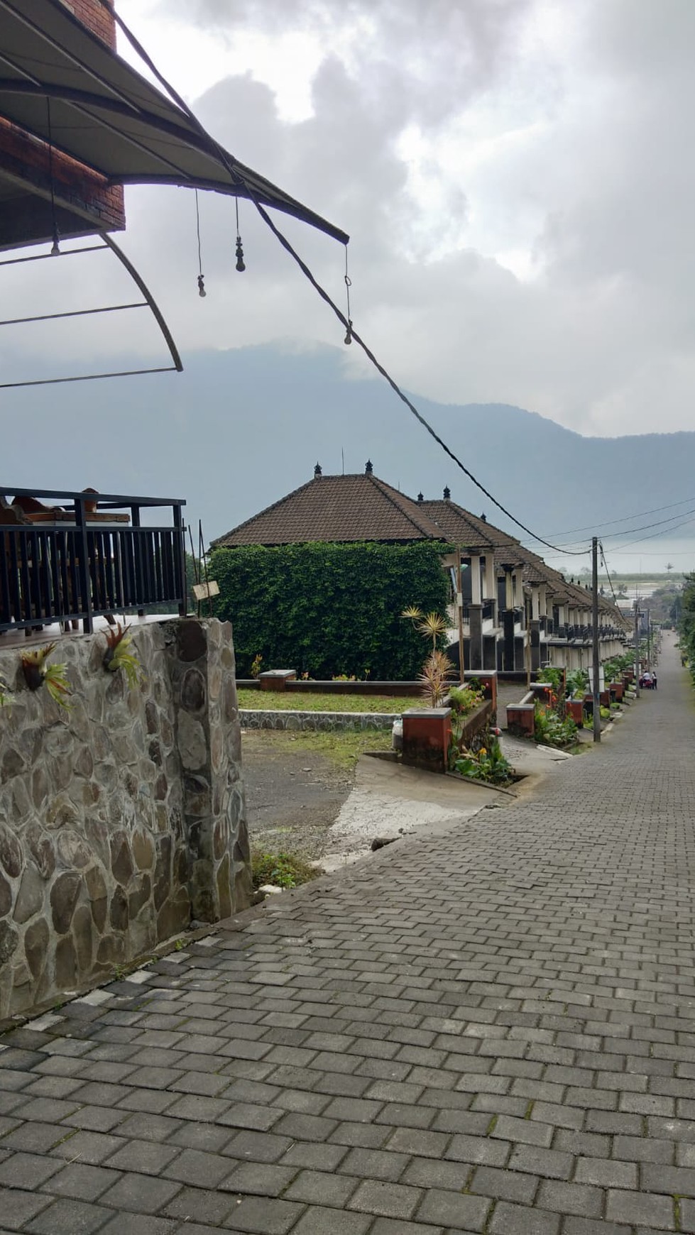 Dijual 1 Ha Hotel Villa Bedugul Bali - Best View - Strategis Lokasi Bagus - Aktif Operasional - Full Furnished