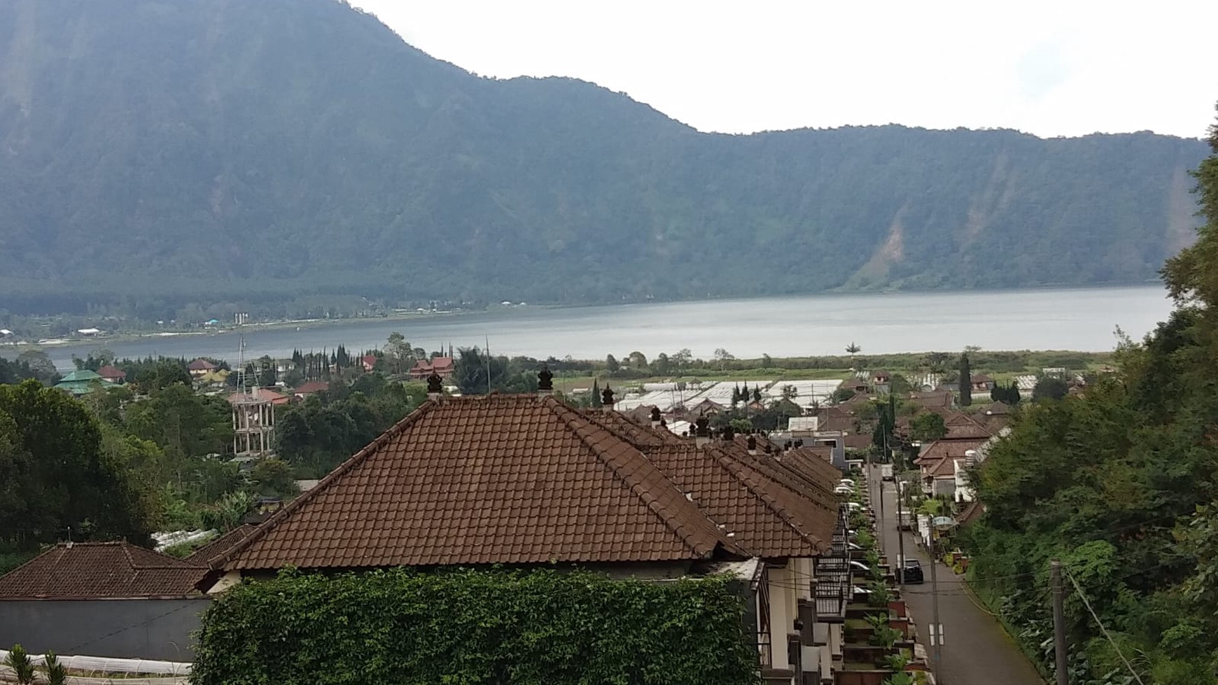 Dijual 1 Ha Hotel Villa Bedugul Bali - Best View - Strategis Lokasi Bagus - Aktif Operasional - Full Furnished