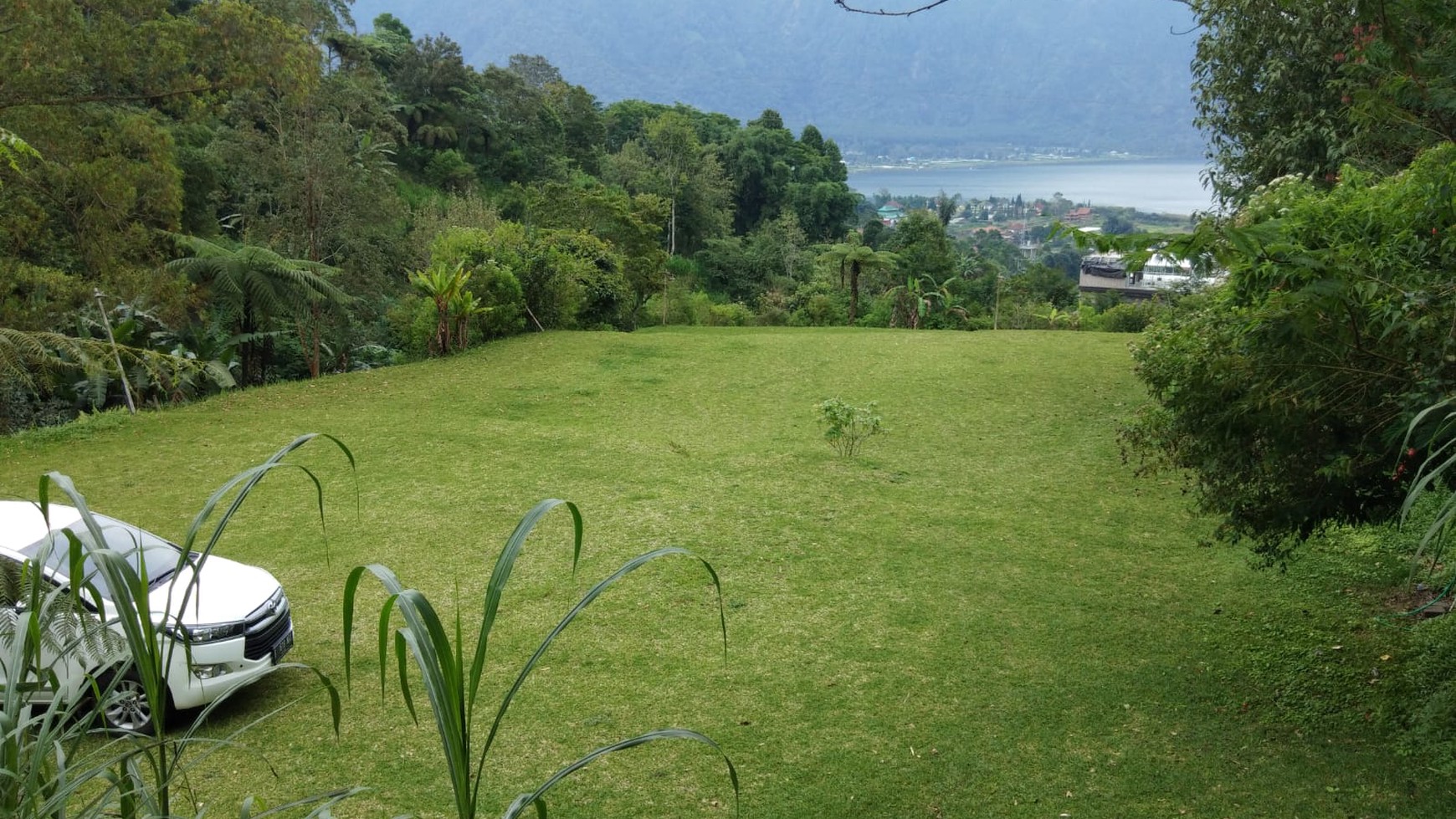 Dijual 1 Ha Hotel Villa Bedugul Bali - Best View - Strategis Lokasi Bagus - Aktif Operasional - Full Furnished