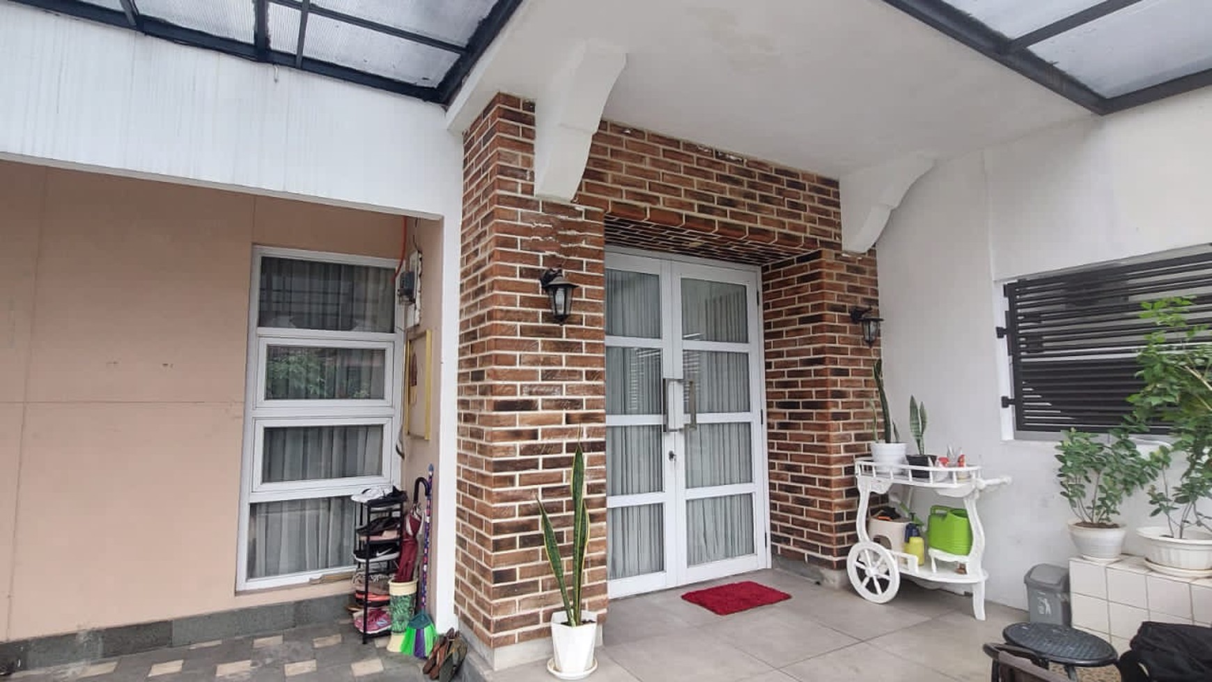 Rumah Cantik Siap Huni di Bintaro Sektor 5