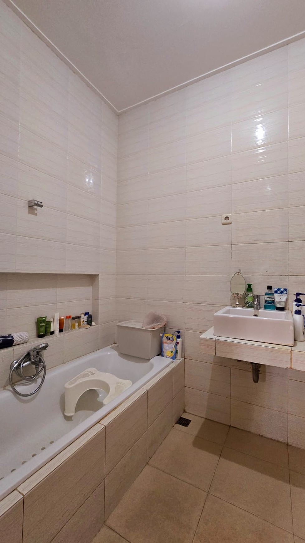 Rumah Hitung Tanah Area Cipete