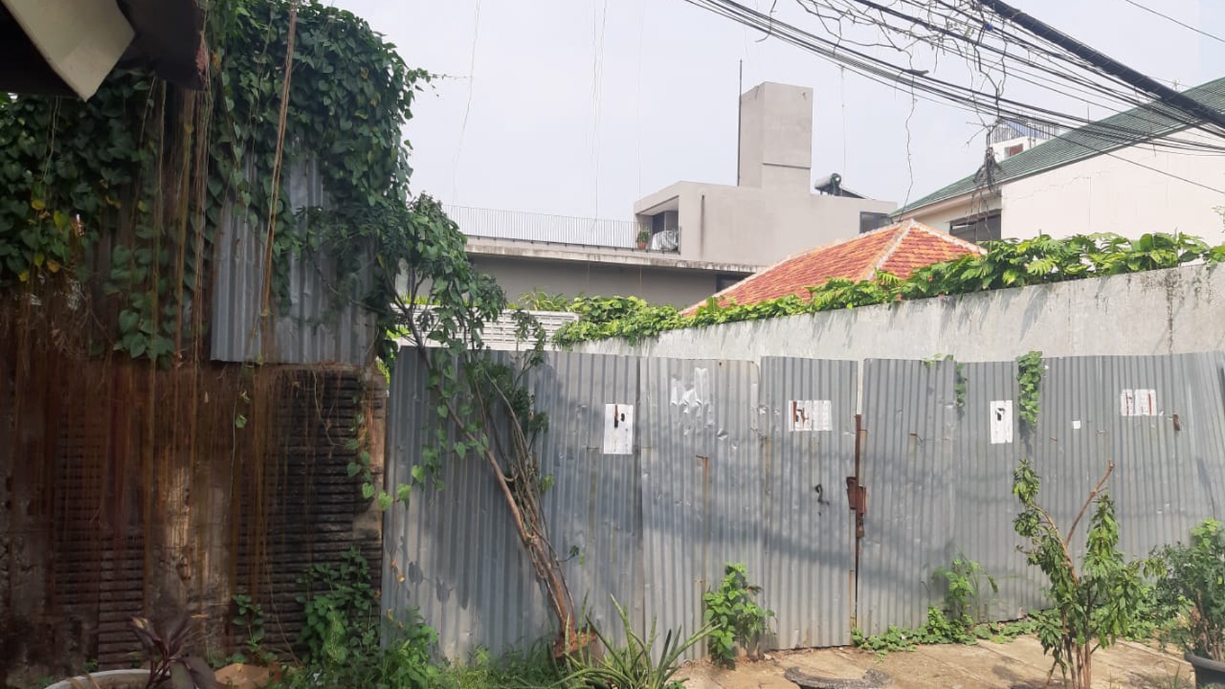 Rumah Hitung Tanah Area Cipete