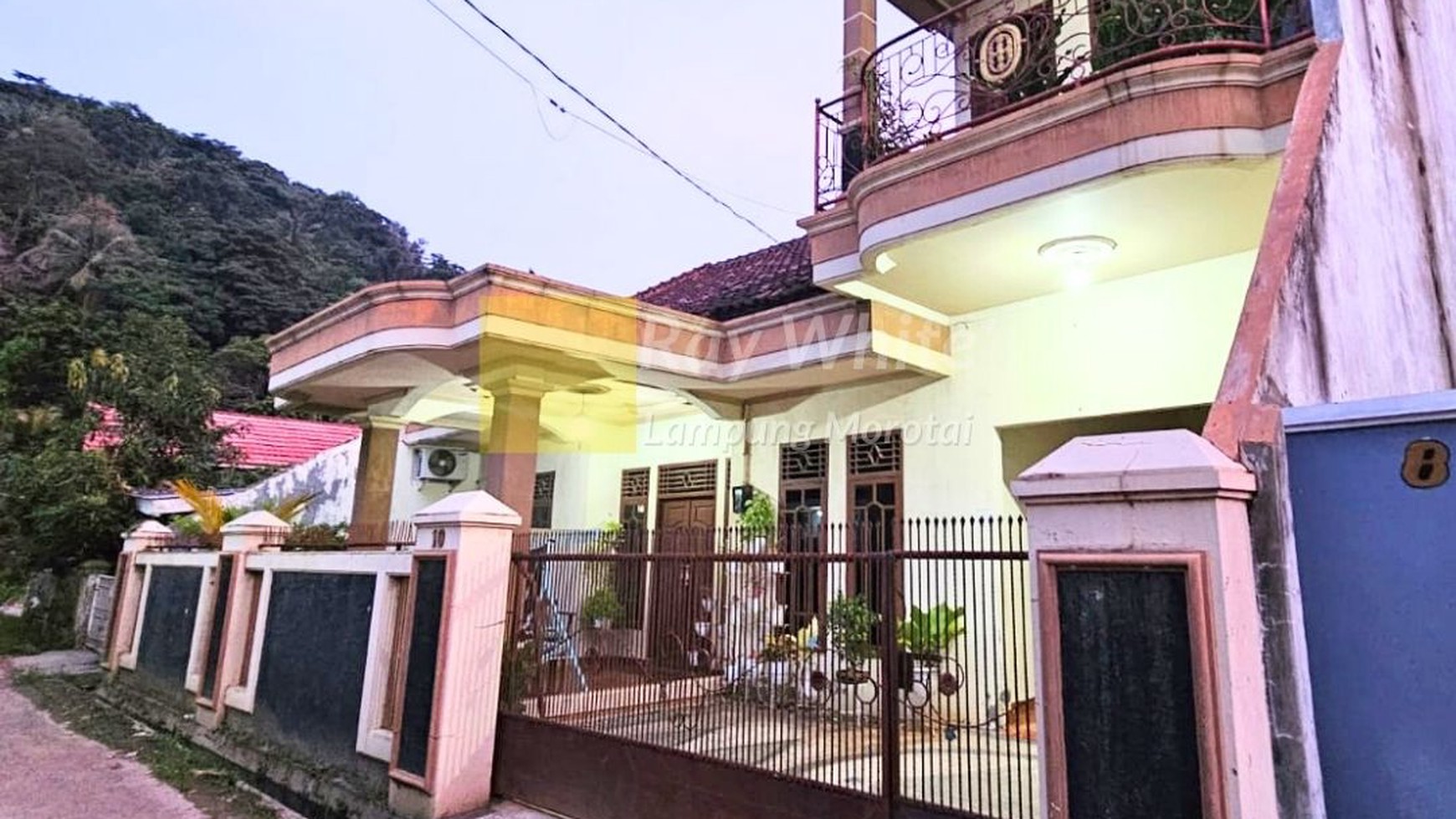 Rumah Hitung Tanah Area Cipete